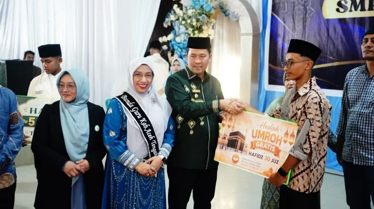 Bupati Apresiasi Komitmen SMP IT dan Dayah Terpadu Az-Zahra Bangun Generasi Quran