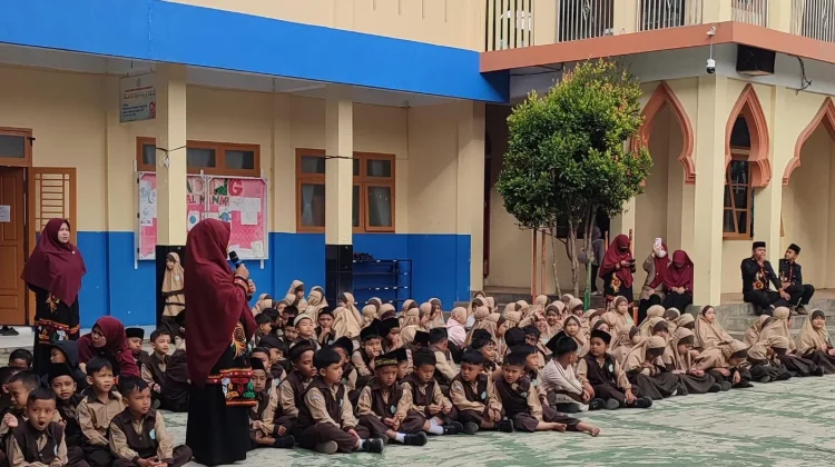 SD IT Al Manar Apresiasi Murid lewat Program Star of the Month
