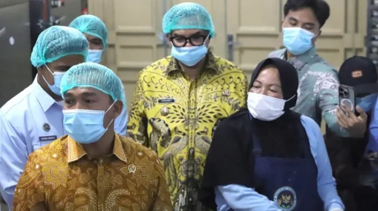Menteri Wihaji Tinjau SPPG di Agara