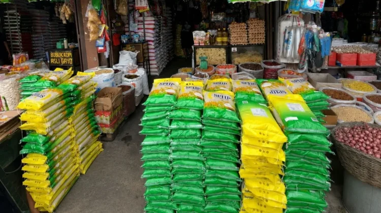 Bulog Takengon Pastikan Stok Beras SPHP dan Minyak Kita Aman Pasca Iduladha