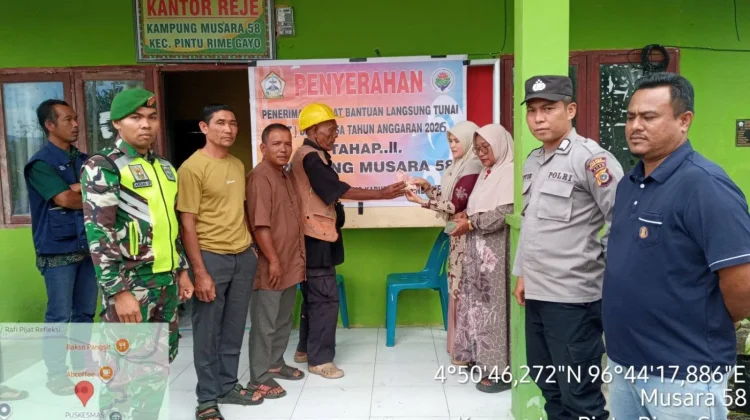 BabinsaMonitor Penyaluran BLT Dana Desa Tahap II di Musara 58
