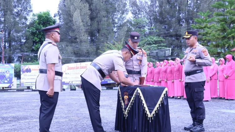 Kapolres Bener Meriah Pimpin Sertijab Tiga Pejabat Utama