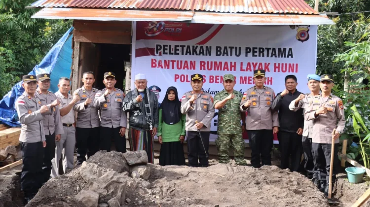 Kapolres Bener Meriah Lakukan Peletakan Batu Pertama Rumah Layak Huni