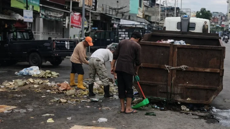 Petugas Kebersihan Aceh Tengah Belum Dilengkapi APD