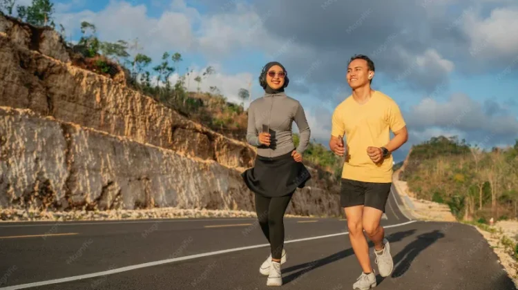 Jalan Menanjak atau Lari, Mana Lebih Efektif?