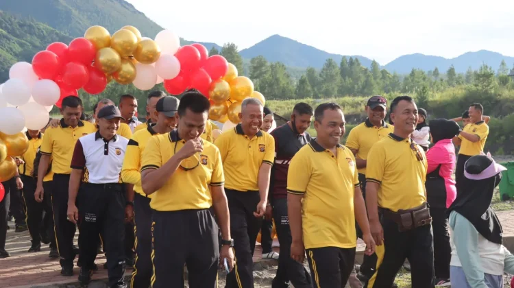 Gerak Jalan Santai dan Senam Bersama Meriahkan Hari Bhayangkara di Bener Meriah