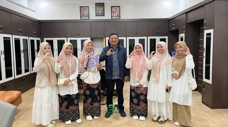 Santri Dayah insan Qur'ani Aceh Besar Berkunjung ke Bupati Gayo Lues