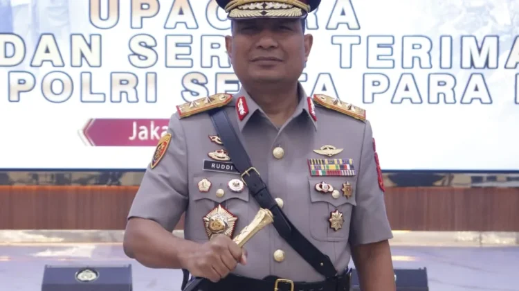 Kapolri Lantik Irjen Pol. Ruddi Setiawan sebagai Kapolda Aceh