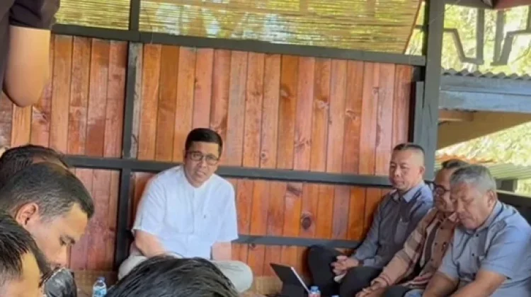Bupati Haili Pimpin Rapat Evaluasi Puskesmas