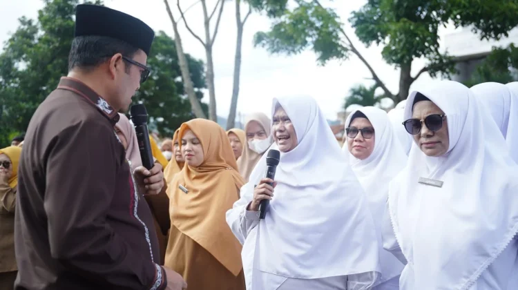 Hari ke-5 Berkantor di BLUD, Bupati Haili Pimpin Apel Pagi Pegawai