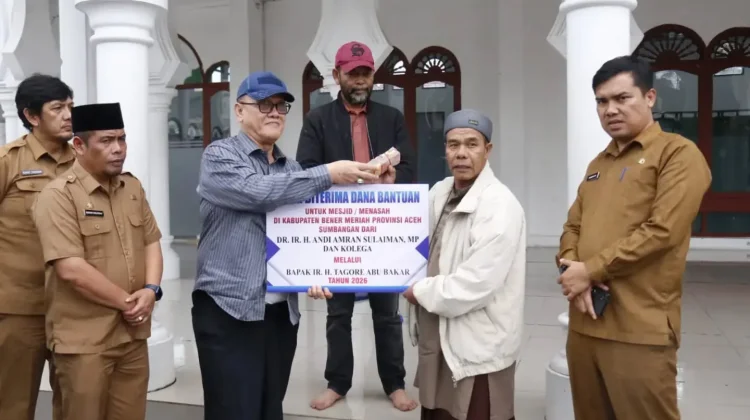 Pemkab Bener Meriah Salurkan Bantuan dari Mentan untuk Renovasi Masjid