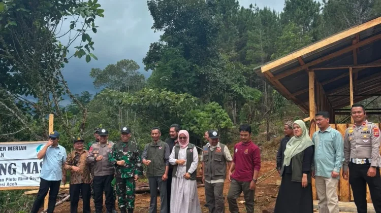 Satgas PRR Pusat Tinjau SD Negeri Uning Mas, Pastikan Percepatan Rehabilitasi
