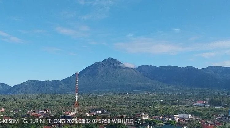 Gunung Bur Ni Telong Masih Tetap Berstatus Level II Waspada