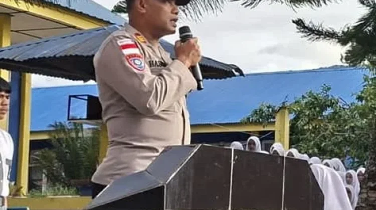 Polisi Ajak Pelajar Tertib Berlalu Lintas dan Bijak Bermedia Sosial