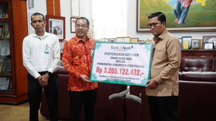 Bank Aceh Serahkan Dividen Rp. 3,2 Miliar kepada Pemkab Aceh Tengah