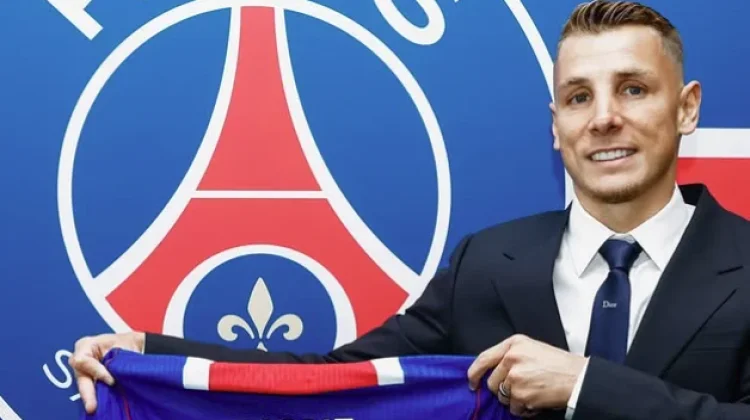 PSG Pulangkan Lucas Digne setelah Berpisah Sebelas Tahun