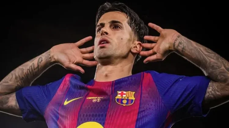 Joao Cancelo Rela Pangkas Gaji Demi Barcelona Kembali
