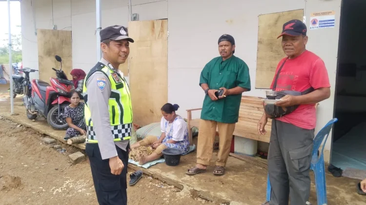 Polsek Pintu Rime Gayo Pantau Kondisi Warga Terdampak Bencana di Huntara