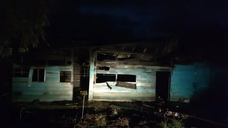 Kebakaran Hanguskan Rumah Warga di Kampung Gemboyah Linge