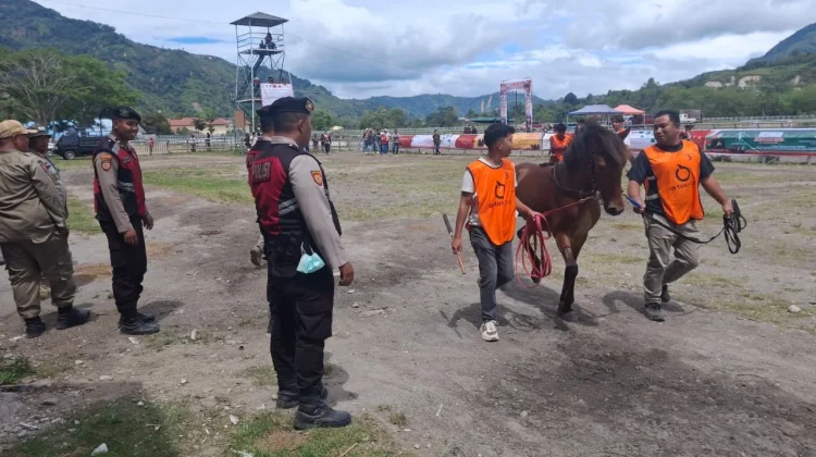 Polres Aceh Tengah Bersama Instansi Terkait Amankan Pacuan Kuda Tradisional Gayo