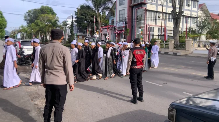 Polres Aceh Tengah Amankan Pawai Maulid Nabi, Arus Lalu Lintas Tetap Lancar