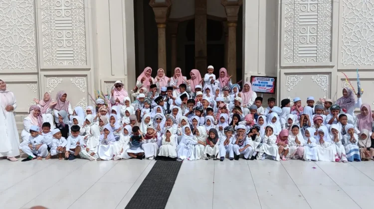 Pawai Maulid Nabi, TK Negeri Pembina Lut Tawar Ajak Siswa Kenali Keteladanan Rasul
