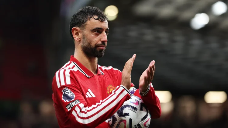 Bruno Fernandes Hattrick, Manchester United Hajar Ipswich 5-2