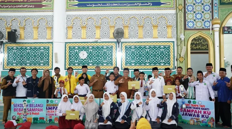 Kegiatan Gebyar Lingkungan ke-2 Ditutup dengan Pembagian Hadiah