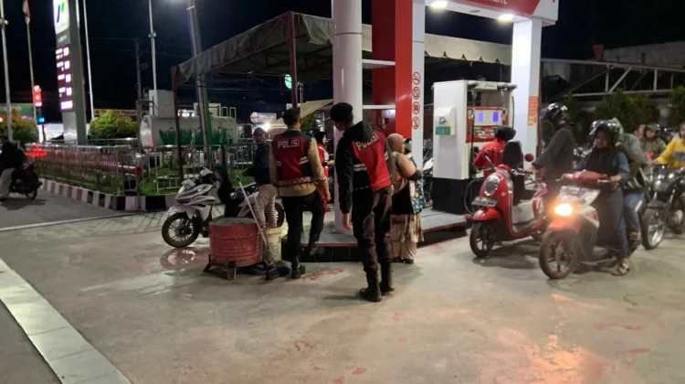Patroli Malam Polres Aceh Tengah Sasar SPBU, Bank dan Toko Grosir