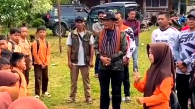 Besuk Warga Lesten, Bupati Suhaidi: Kita Tidak Boleh Menyerah