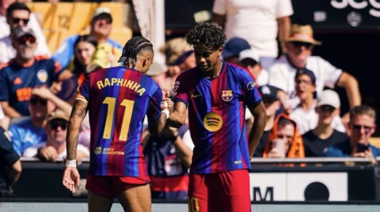 Lamine Yamal Menggila, Barcelona Hancurkan Valencia Lima Gol