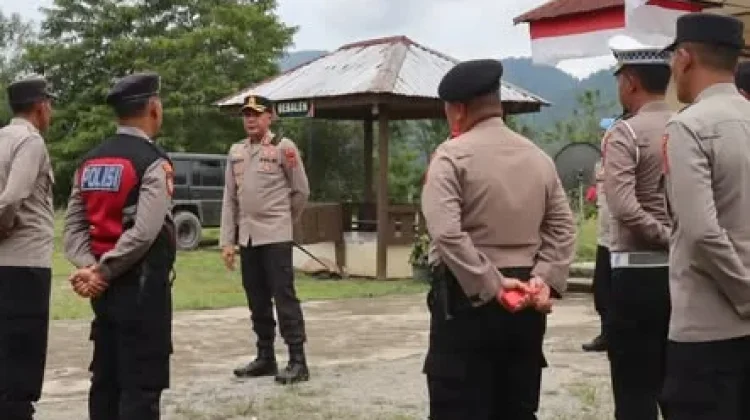 Kunjungi Polsek Syiah Utama, Kapolres Tekankan Disiplin dan Profesiolisme