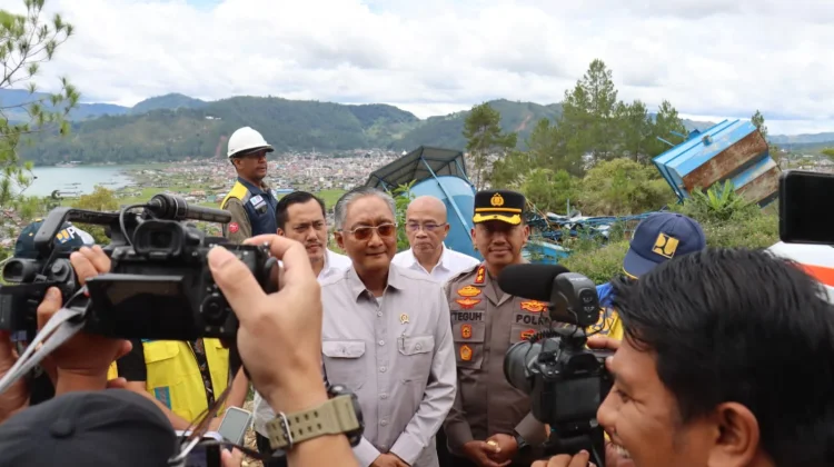 Kapolres Aceh Tengah Pimpin Pengamanan Menteri PU Tinjau Lokasi Bencana