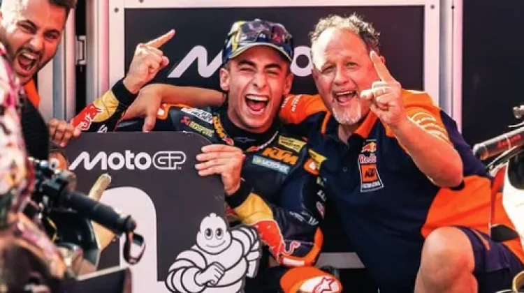 Menang Perdana Pedro Acosta Juara MotoGP Austria 2026