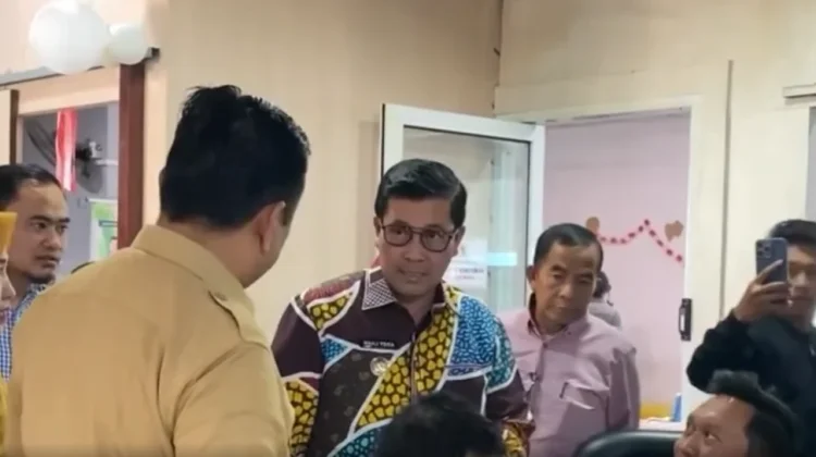 Bupati Haili Tinjau Pelayanan Publik di Disdukcapil