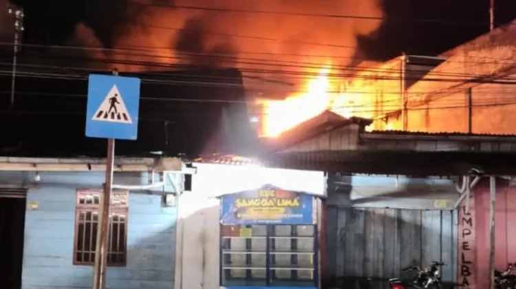 Dua Rumah Warga Kemili Terbakar