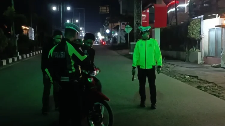 Patroli Tengah Malam, Satlantas Aceh Tengah Tertibkan Knalpot Brong