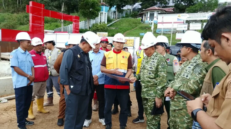 Satgas PRR Tinjau SPAM Lukup Penalam Pascabencana
