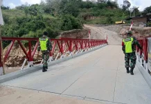 Koramil 05/Permata Cek  Jembatan Bailey