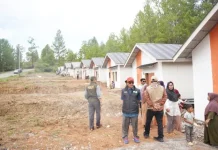 Warga Penarun Mulai Huni Huntara