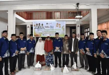 Kemenag Aceh Tengah Salurkan 200 Paket Sembako bagi Mustahiq