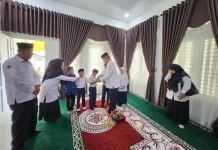 Kakanwil Kemenag Aceh Gelar Open House dan Santuni Anak Yatim
