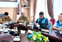 Wabup Gayo Lues Dorong Percepatan Pemasangan Listrik di Huntara