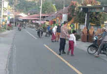 Polsek Silih Nara Atur Lalu Lintas Kawasan Sekolah