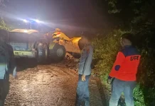 Banjir Bandang dan Longsor Lumpuhkan Jalan Alternatif Angkup–Genting Gerbang