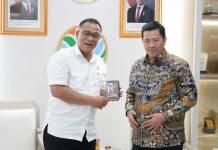 Bupati Haili Bahas Pengelolaan Sampah dan TPA Bersama Menteri Lingkungan Hidup