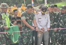 Dandim Bener Meriah Resmikan Jembatan Aramco Desa Batin Baru