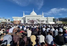Wabup Bener Meriah dan Ribuan Jamaah Shalat Ied Adha di Masjid Babussalam