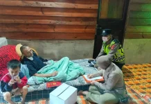 Sidokkes Polres Bener Meriah Anjangsana Home Visit untuk Personel Sakit Menahun