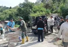 Warga Pantan Lues Bener Meriah perbaiki Jalan Alternatif